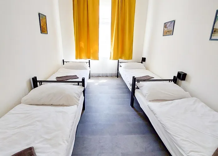 Traveller's F1 U Vystaviste Séjour chez l'habitant Prague