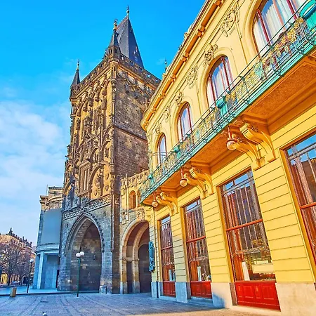 Traveller's F1 U Vystaviste * Prague