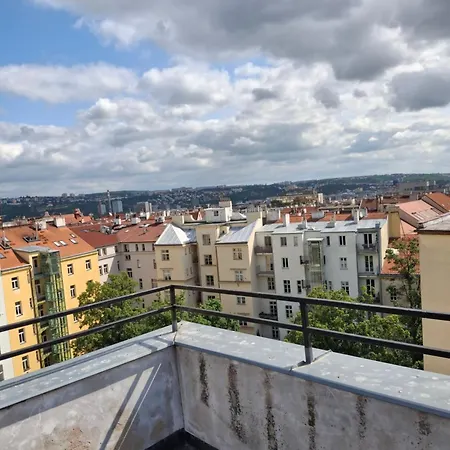 Traveller's F1 Prague